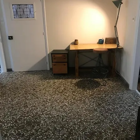 Quiet Bright Just Renewed Floor At Lycabetous