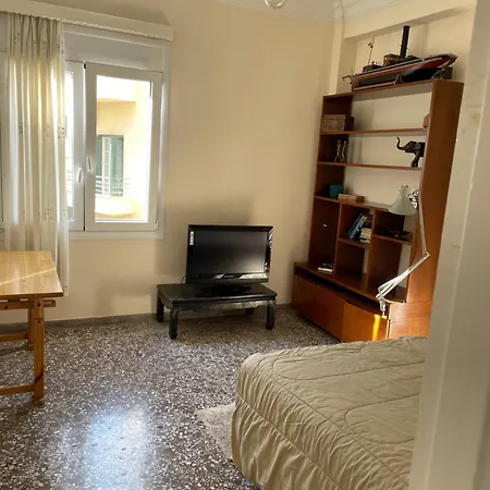 Quiet Bright Just Renewed Floor At Lycabetous Apartment