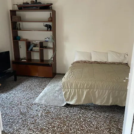 Quiet Bright Just Renewed Floor At Lycabetous Apartment Athens